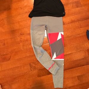 Under Armour heat gear leggings - grey - sz S